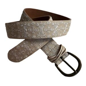 Vintage Y2K Lucky Brand Beige Geometric Embroidered Leather Belt Brass Buckle